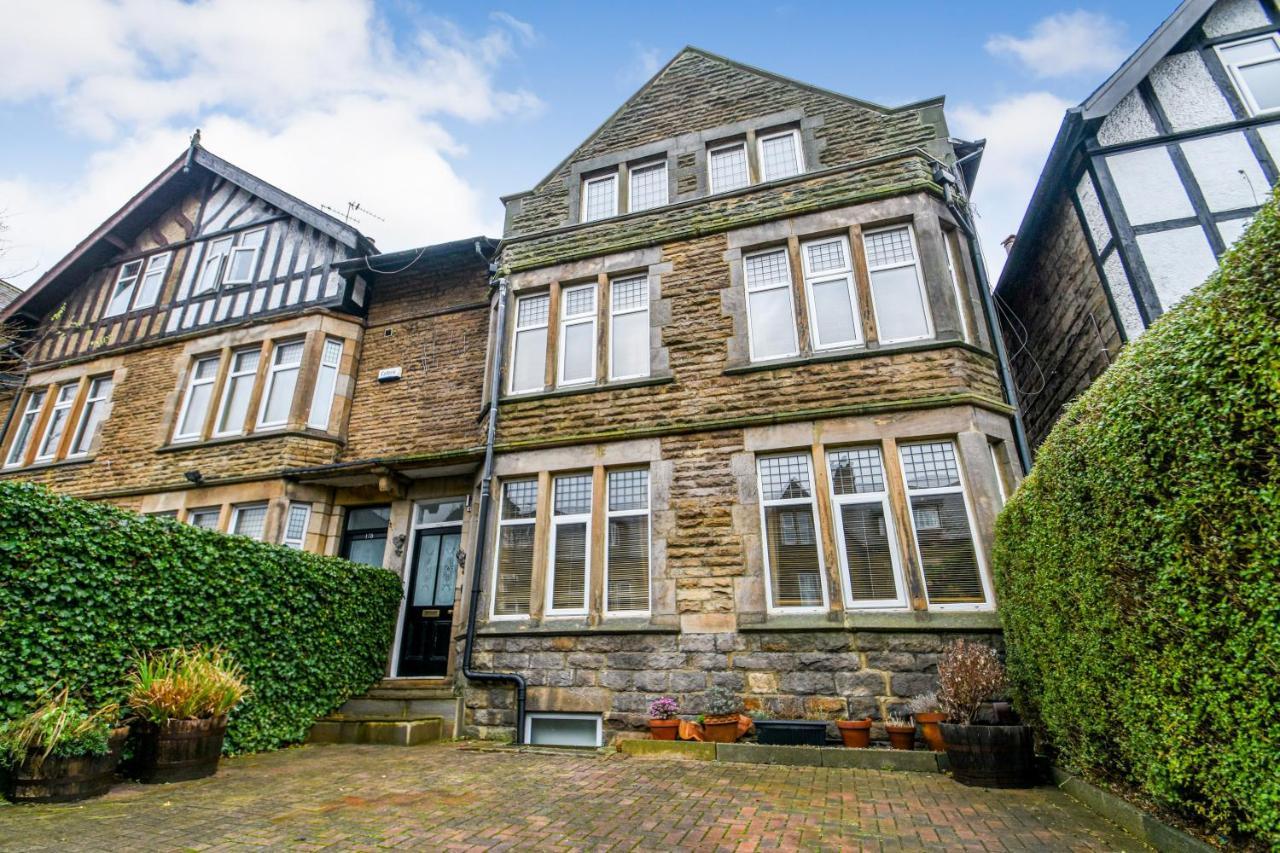 Spacious Victorian Townhouse Near Hcc With Off Street Parking Harrogate Exterior foto