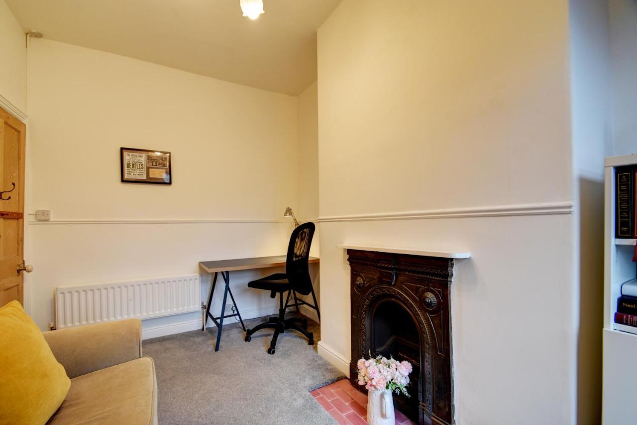 Spacious Victorian Townhouse Near Hcc With Off Street Parking Harrogate Exterior foto
